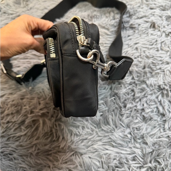 ⭐️Tory Burch Black Nylon Crossbody Bag - Picture 3 of 7